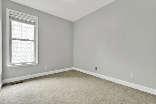 Building Photo - 955 Dodie Dr