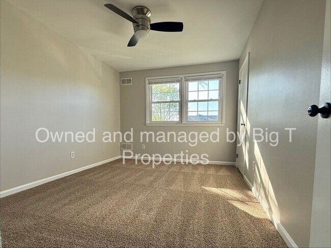 Building Photo - Beautiful 4 bedroom 2 bathroom home
