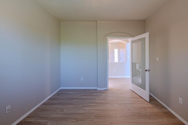 Building Photo - 10532 Coyote Canyon Pl NW
