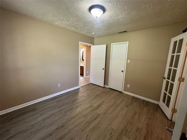 Building Photo - 4045 Cavalry Dr