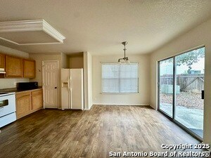 Building Photo - 107 Cindy Lou Dr