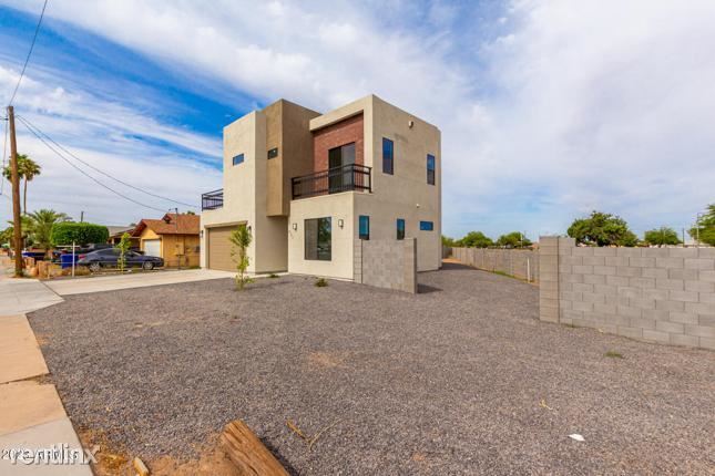 Building Photo - 5 br, 3 bath House - 431 R S Central Avenue