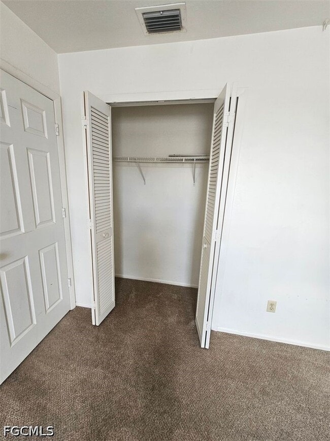 Building Photo - 626 SE 13th Ct