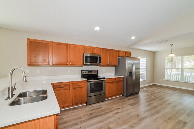 Building Photo - 4085 Waltham Forest Dr