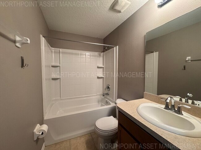 Building Photo - FURNISHED Summerfield Townhome