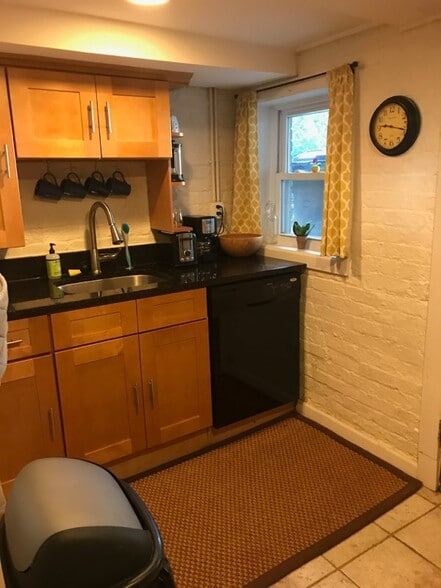 Building Photo - 137 Randolph Pl NW