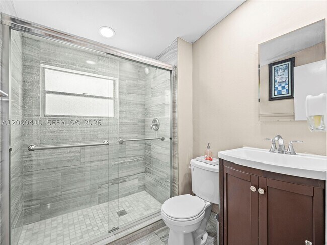 Building Photo - 3609 Townhouse Ct