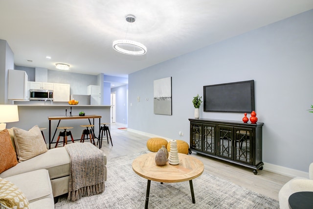 Building Photo - 3815 S Langley Ave