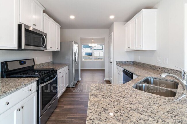 Building Photo - 216 McClellan Trail