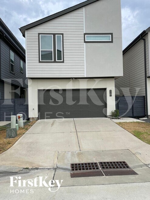 Building Photo - 341 N Centro Cir