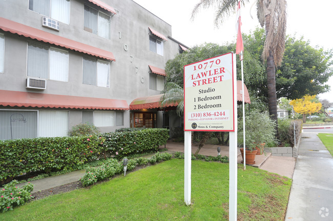 Building Photo - Lawler Street