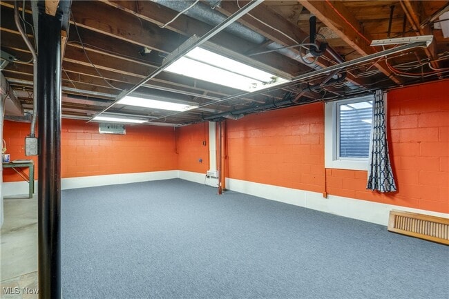 Building Photo - 4017 Bellaire Ln