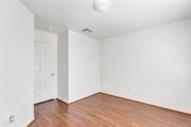 Building Photo - 17635 Olympic Park Ln