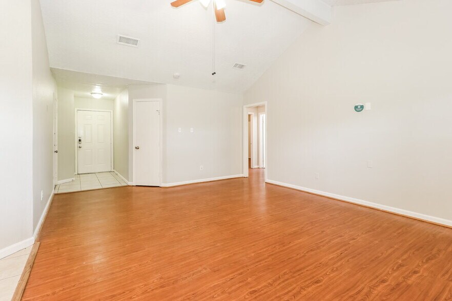 Building Photo - 11711 Spruce Mountain Dr