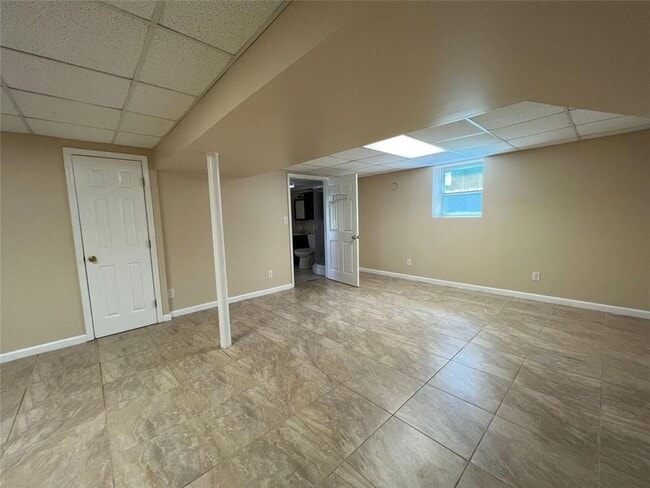 Building Photo - 3456 Davis Rd