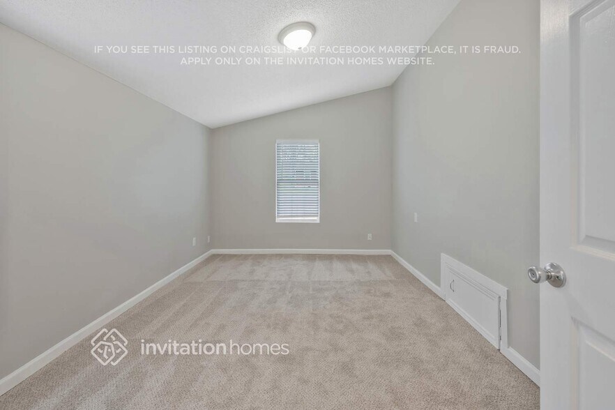 Building Photo - 302 Nix Dr