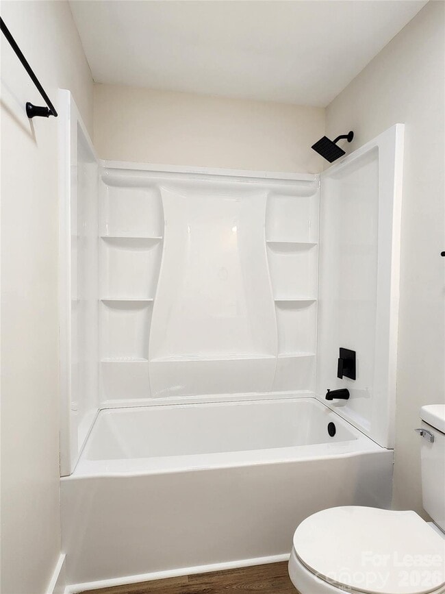 Building Photo - 315 Hamilton Dr NE