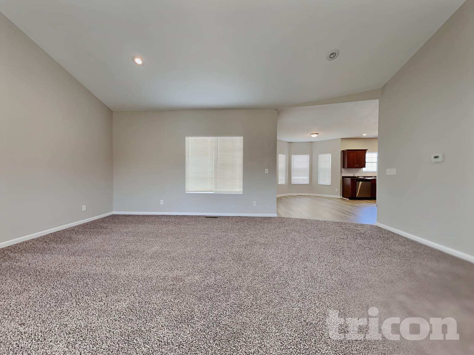 Building Photo - 4682 Bayview Dr