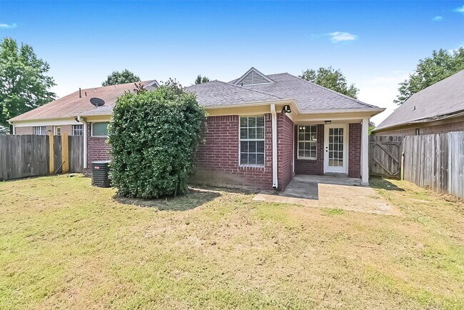 Building Photo - 5814 Steffani Dr