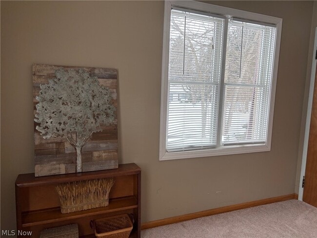 Building Photo - 1550 Chapman Dr