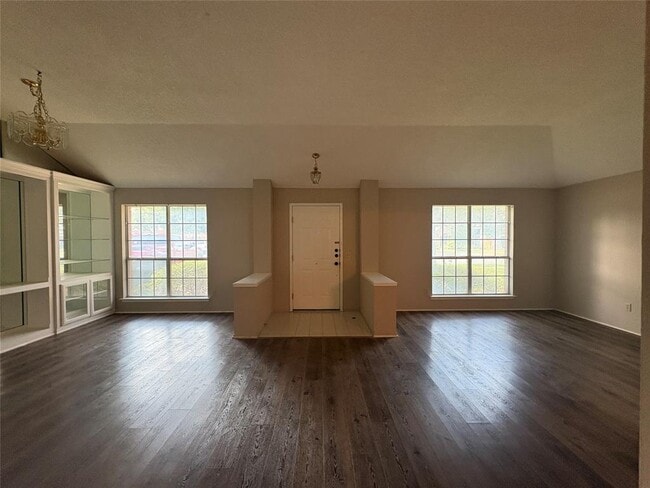Building Photo - 16311 Rockgate Dr