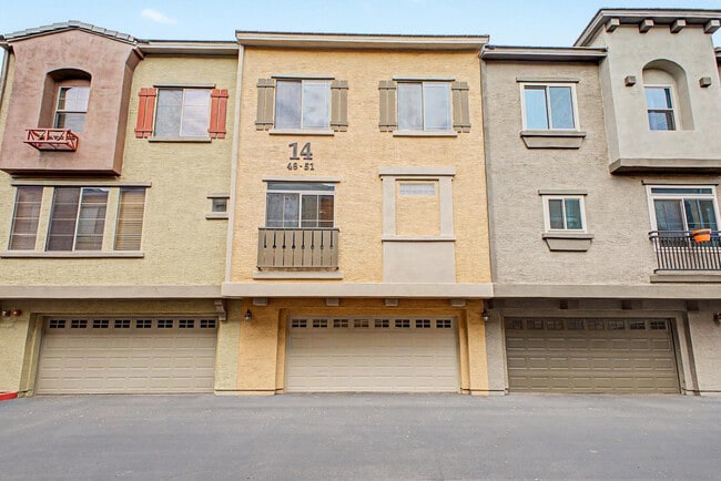 Building Photo - 16825 N 14th St