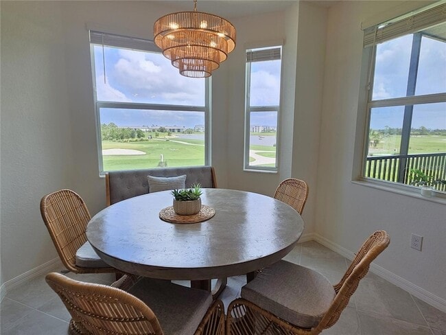 Building Photo - 12180 Wellen Golf St