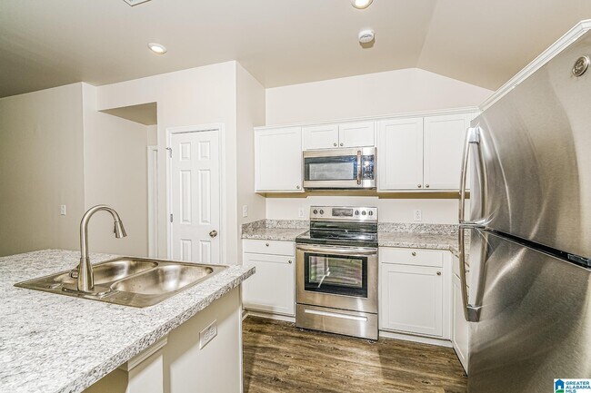 Building Photo - 148 Jonathan Dr