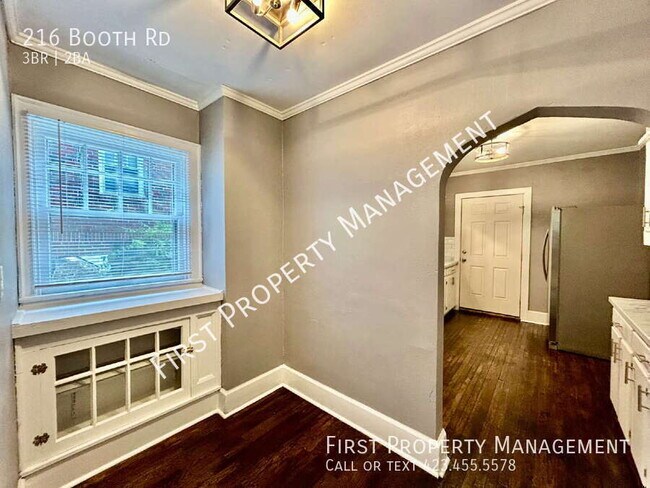 Building Photo - 216 Booth Rd