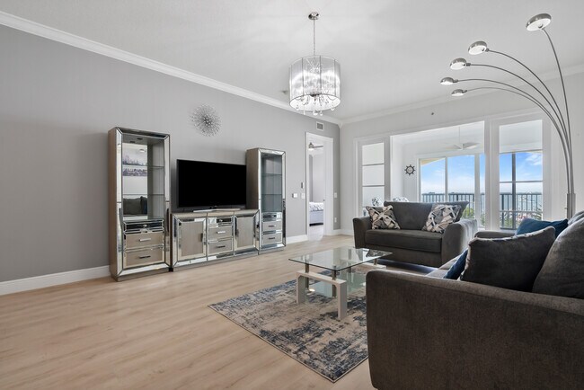 Primary Photo - 34 Harbour Isle Dr W