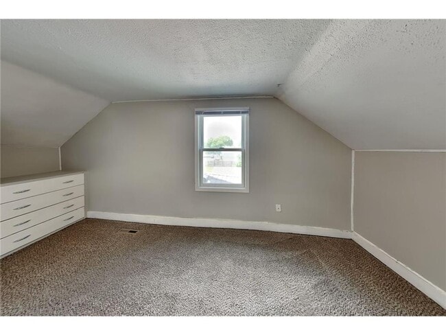 Building Photo - 4748 W 125th St