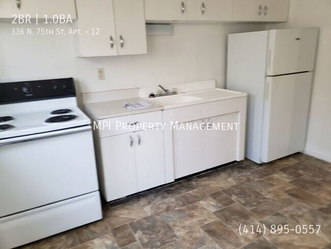 Building Photo - 336 N 75th St