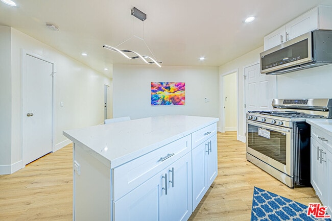 Building Photo - 5631 La Mirada Ave