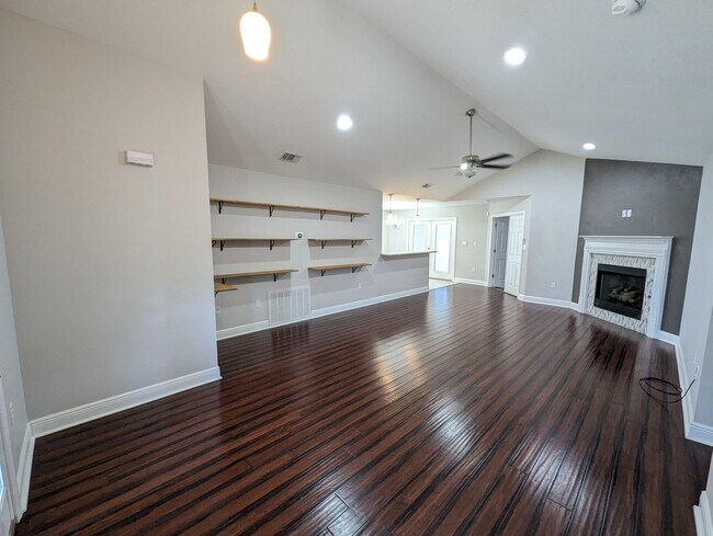 Building Photo - 8129 Segura St