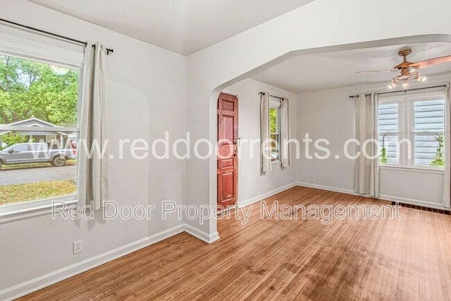 Building Photo - 4925 Crittenden Ave