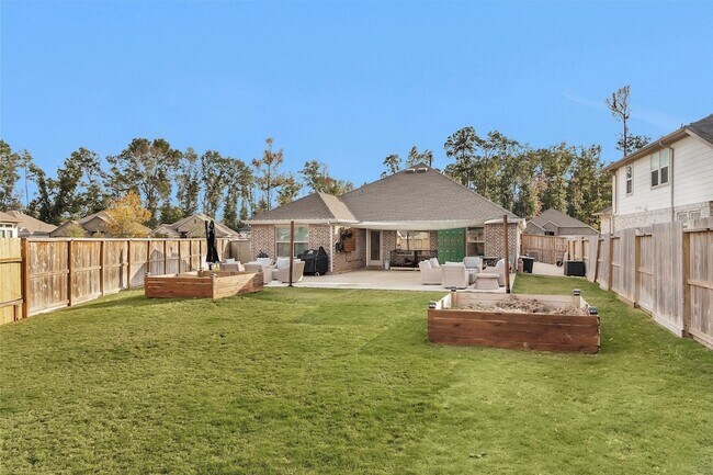 Building Photo - 8217 Boundary Waters Dr