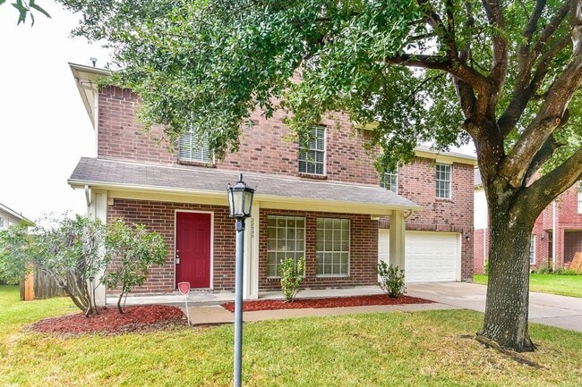 Building Photo - 22530 Heather Way Ct