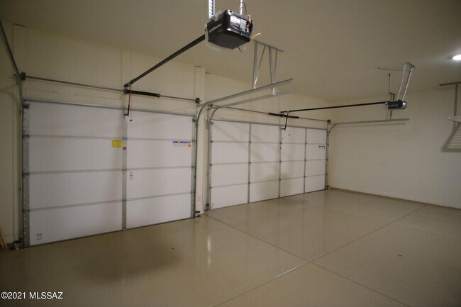 Building Photo - 3462 W Ringtail Den Way