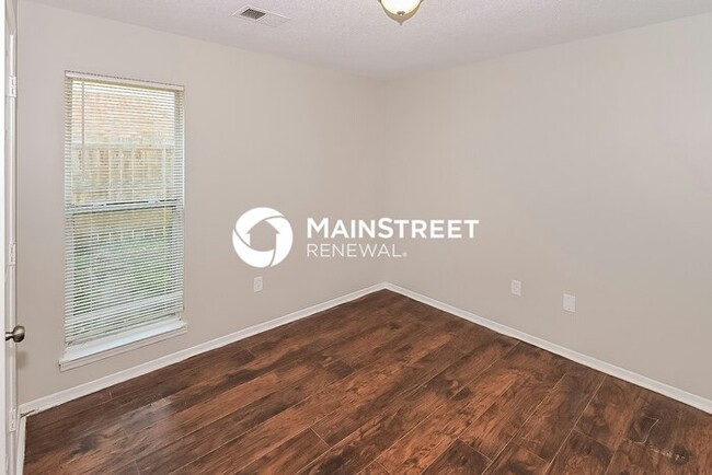 Building Photo - 3 Bedroom Pet-Friendly Home in Olive Branch, MS with Main Street Renewal