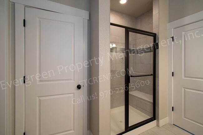 Building Photo - 4612 Hahns Peak Dr