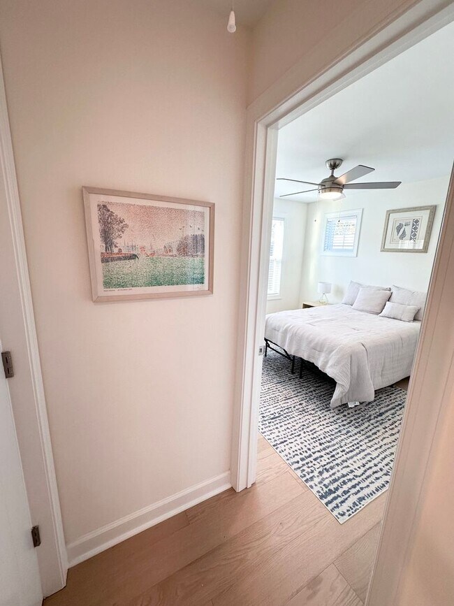 Building Photo - 2024 Built | Fully Furnished Modern Oceanf...