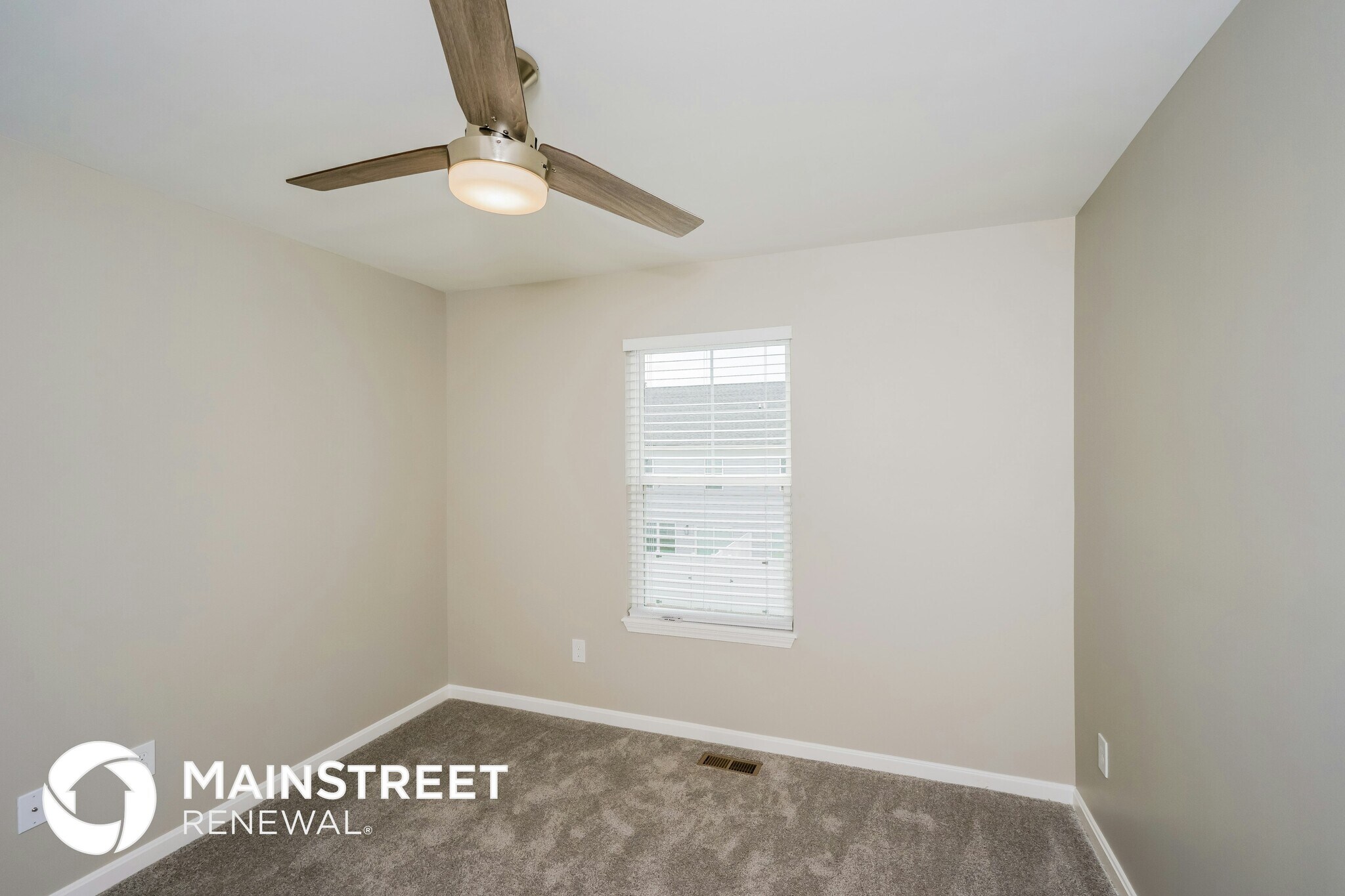 Building Photo - 2052 Hoosier Way