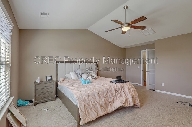 Building Photo - 1157 Leary St