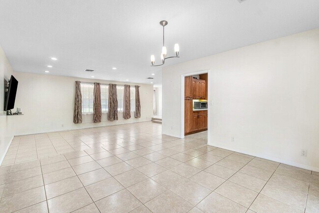 Building Photo - 5313 Colbright Rd