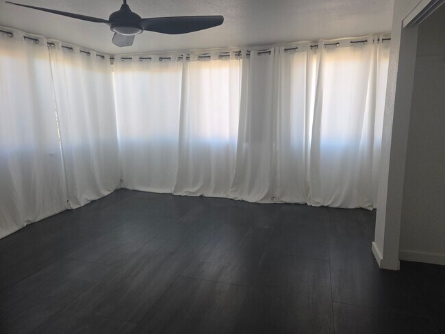 Building Photo - 3 Bedroom 1.5 Bath Modern Farmhouse near JT National Park * MOVE IN SPECIAL*