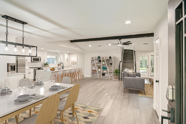 Building Photo - Charming Prestonwood home with peaceful backyard oasis