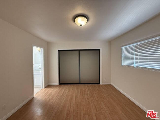 Building Photo - 314 S Clark Dr