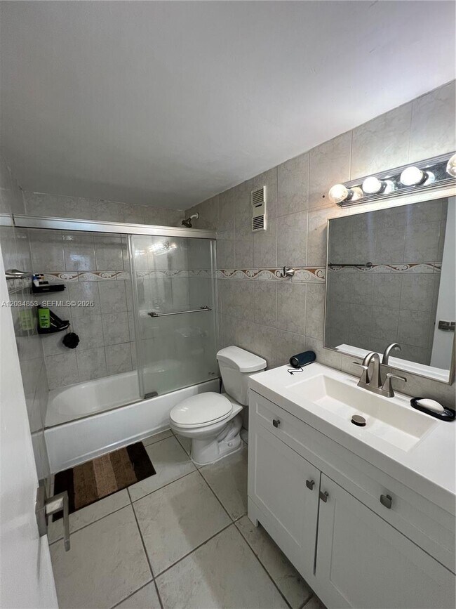 Building Photo - 6545 Indian Creek Dr