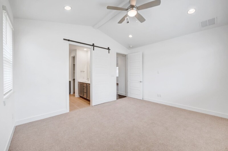 Building Photo - 3805 Mesquite Vly Rd
