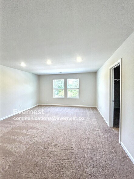 Building Photo - 2164 Willow Gln Dr